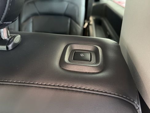 New 2025 Lincoln Navigator L Reserve image 30