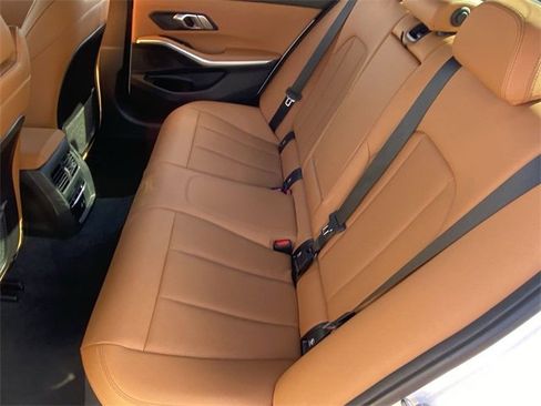 Used 2023 BMW 330i 330i w/ M Sport Package image 17