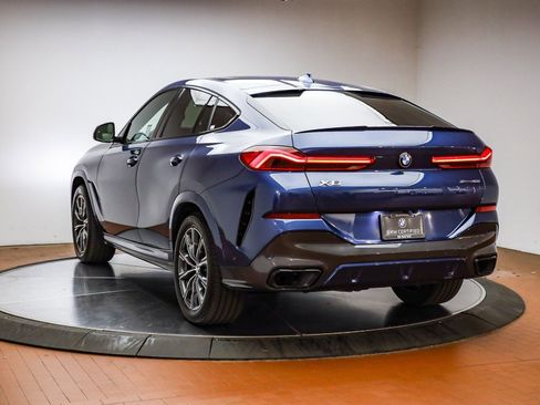 Used 2022 BMW X6 xDrive40i w/ M Sport Package image 9