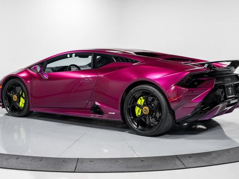 Used 2023 Lamborghini Huracan Tecnica RWD image 5