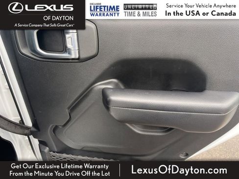 Used 2021 Jeep Gladiator Mojave w/ Trailer Tow Package image 30