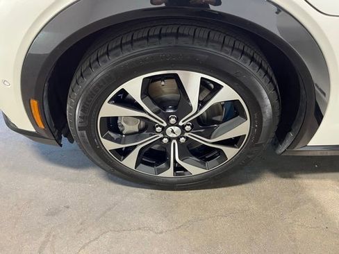 Used 2022 Ford Mustang Mach-E Premium RWD image 29