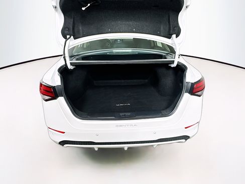 Used 2024 Nissan Sentra SV image 27