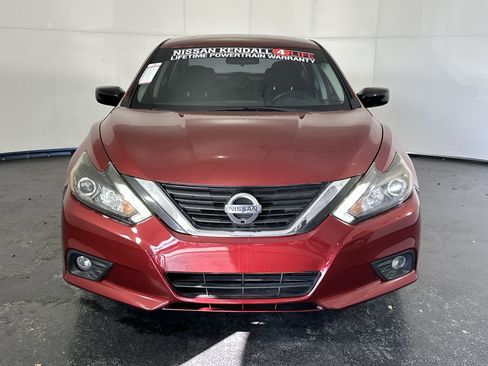 Used 2017 Nissan Altima 2.5 SR w/ Midnight Edition Package image 4