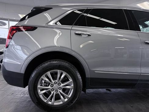 Used 2025 Cadillac XT5 Luxury w/ LPO, Floor Liner Package FWD image 4