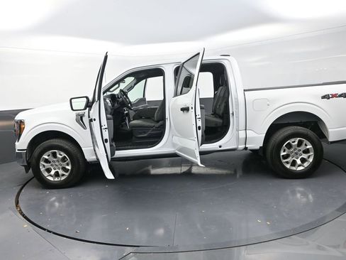 Used 2023 Ford F150 XLT image 32