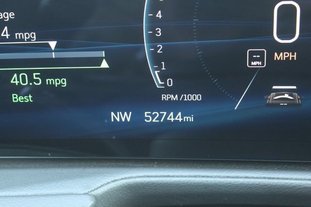 Used 2025 Cadillac XT4 Premium Luxury FWD image 26