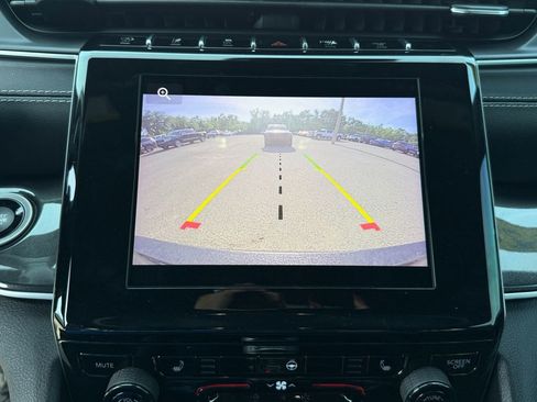 Used 2022 Jeep Grand Cherokee L Laredo AWD/4WD image 26