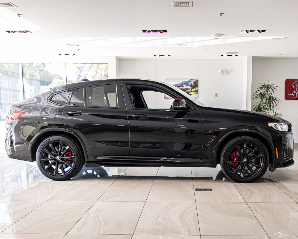 Used 2024 BMW X4 M40i AWD/4WD image 9