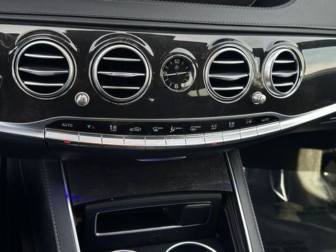 Used 2019 Mercedes-Benz S 560 4MATIC Sedan image 24
