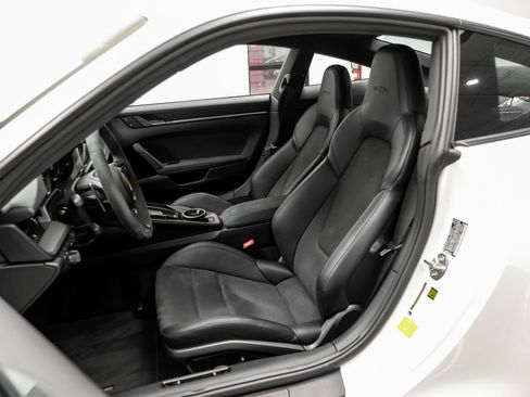 Used 2024 Porsche 911 Carrera GTS RWD image 29