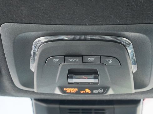 Used 2023 Toyota Corolla SE image 29