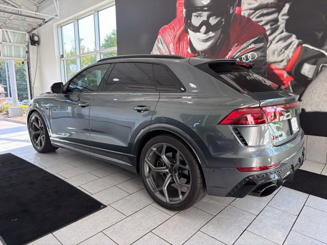 Used 2026 Audi RS Q8 performance AWD/4WD image 3