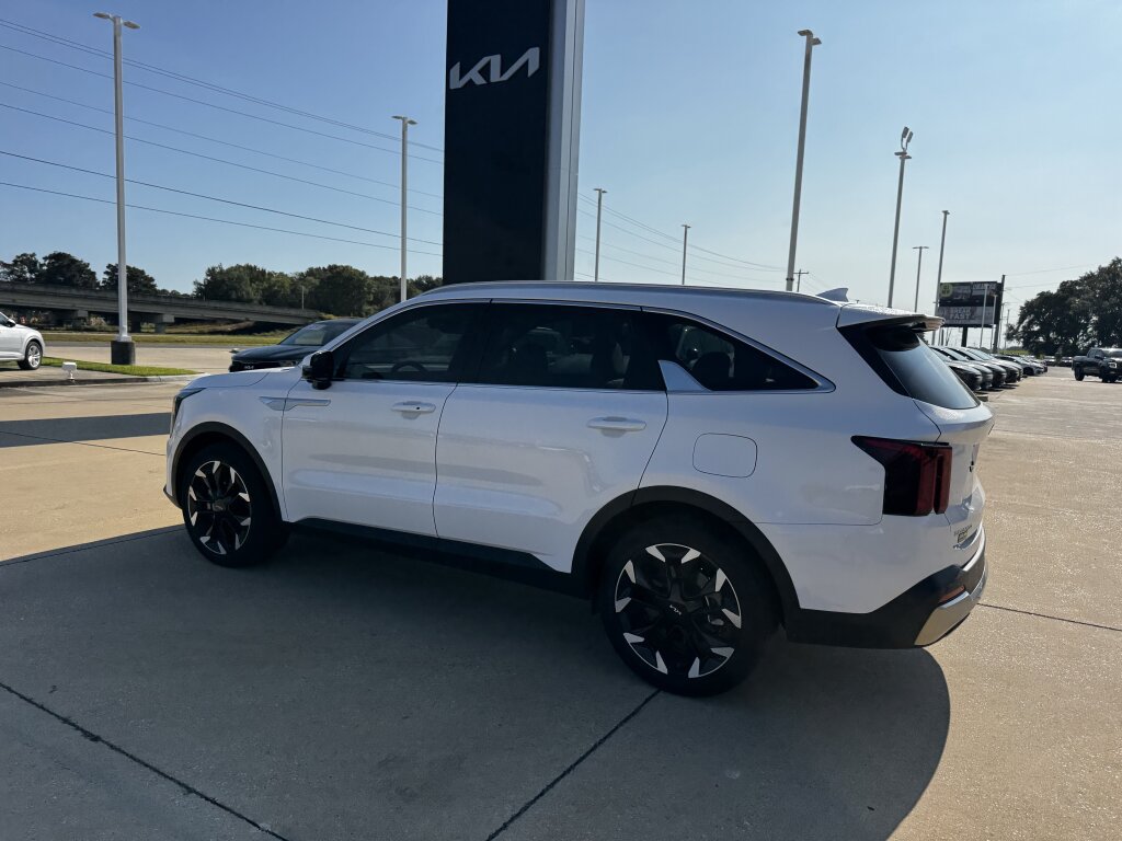Certified 2026 Kia Sorento SX FWD image 27