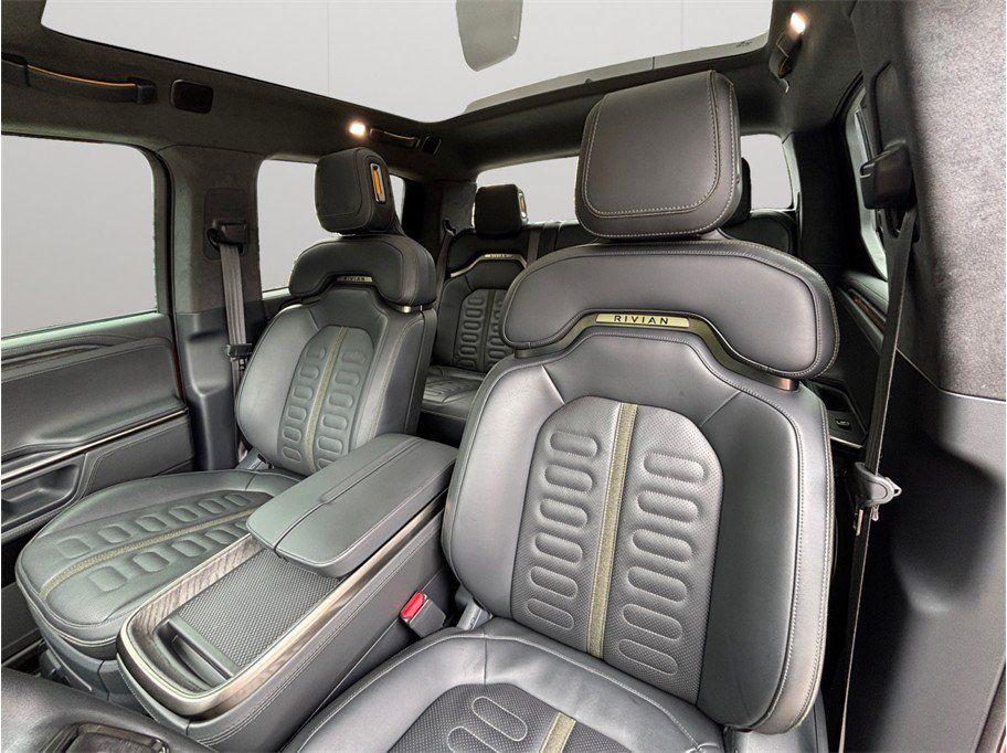 Used 2022 Rivian R1T Adventure AWD/4WD image 15
