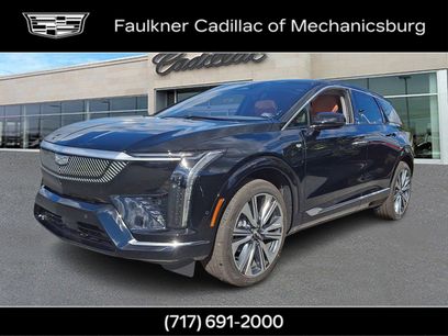 New 2025 Cadillac Optiq Luxury 2