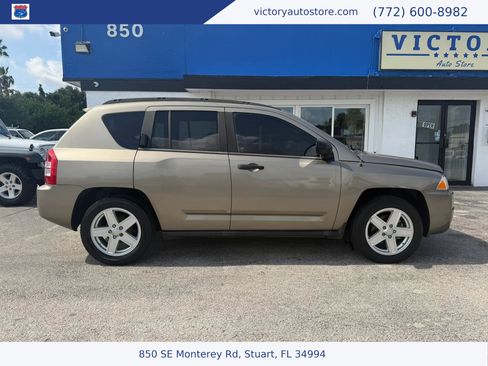 Used 2008 Jeep Compass Sport FWD image 2