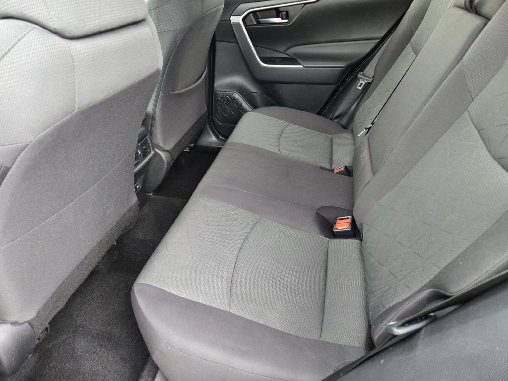 Used 2024 Toyota RAV4 XLE FWD image 23