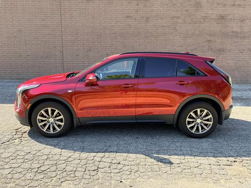 Used 2021 Cadillac XT4 Sport w/ Sun And Sound Package AWD/4WD image 2