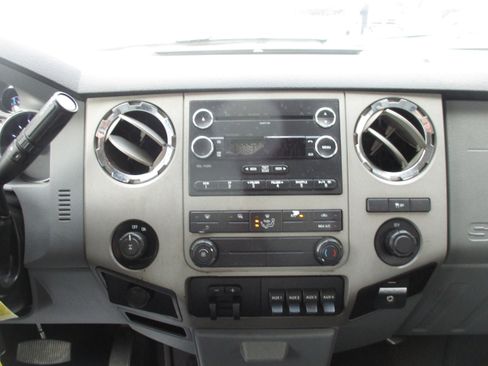 Used 2016 Ford F250 XLT w/ XLT Value Package image 14