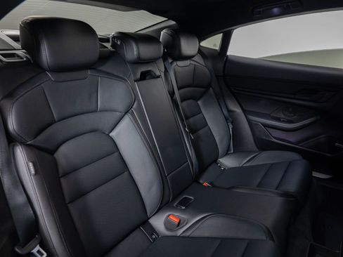 Used 2021 Porsche Taycan 4S image 25