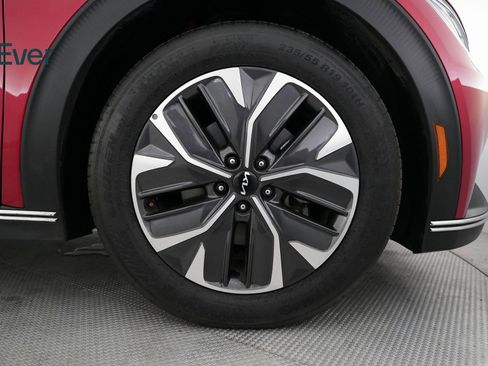 Used 2024 Kia EV6 Light image 18