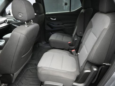 Certified 2023 Chevrolet Traverse LT w/ Midnight/Sport Edition image 13