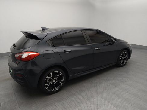 Used 2019 Chevrolet Cruze LT w/ Convenience Package FWD image 10