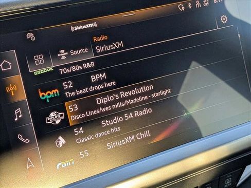 Certified 2022 Audi Q4 e-tron Premium Plus w/ Premium Plus image 14