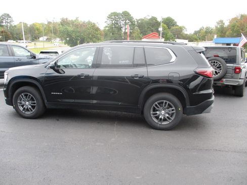 Used 2025 GMC Acadia Elevation image 5