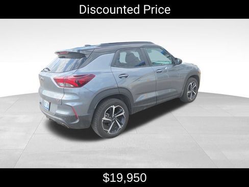 Used 2021 Chevrolet TrailBlazer RS w/ Sun and Liftgate Package AWD/4WD image 3