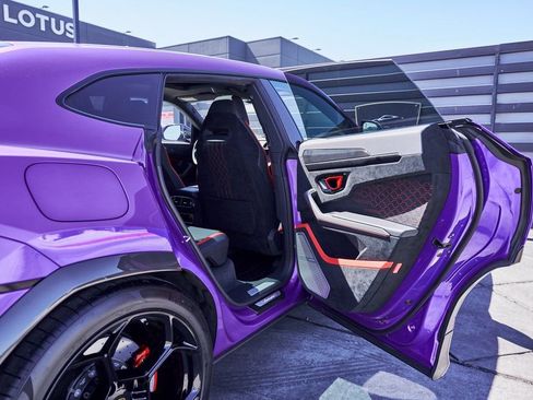 Used 2024 Lamborghini Urus Performante image 35