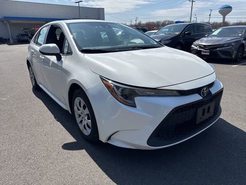 Used 2020 Toyota Corolla LE image 5