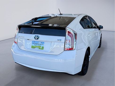 Used 2015 Toyota Prius Four FWD image 6