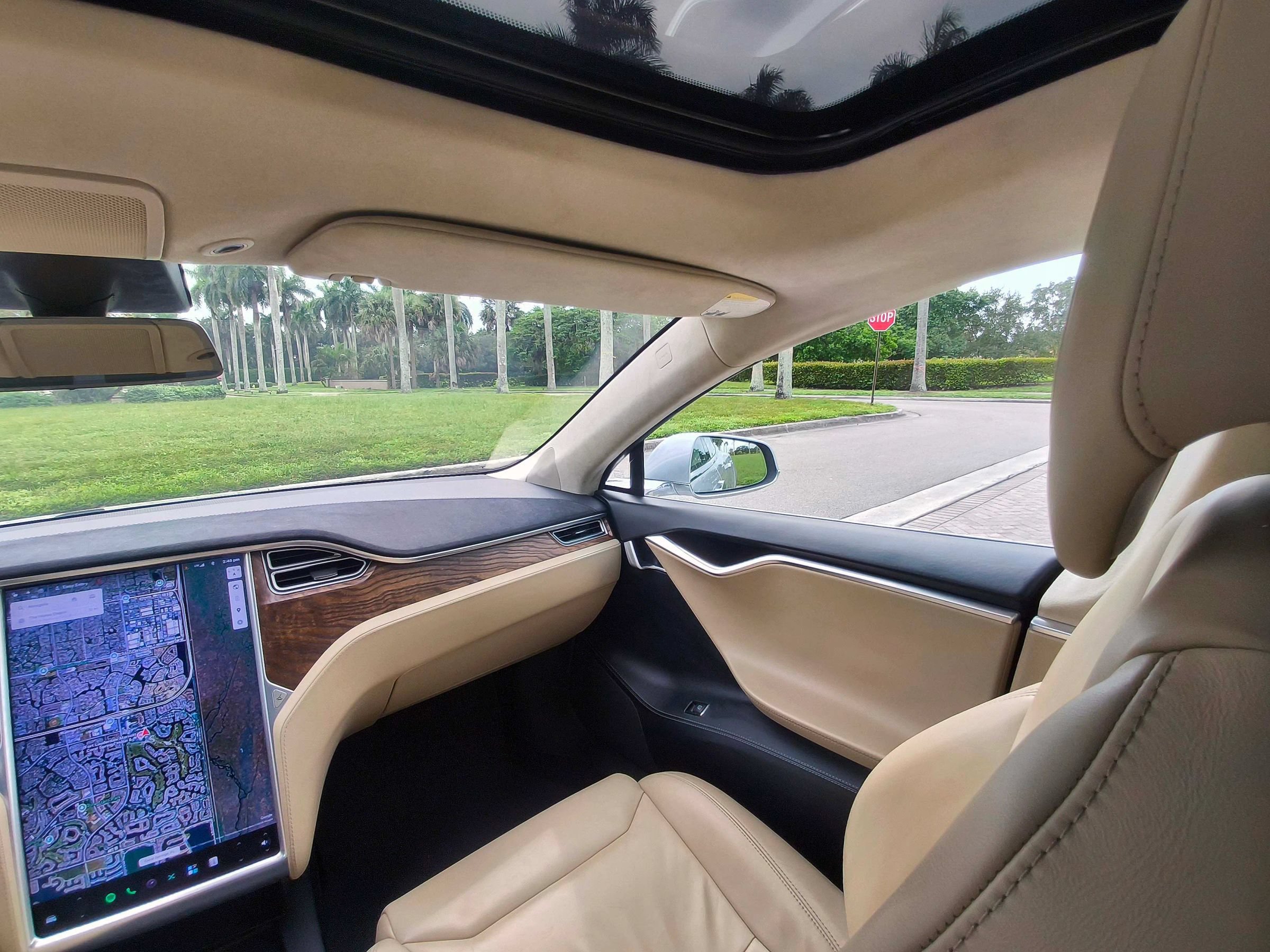 Used 2017 Tesla Model S 100D AWD/4WD image 28