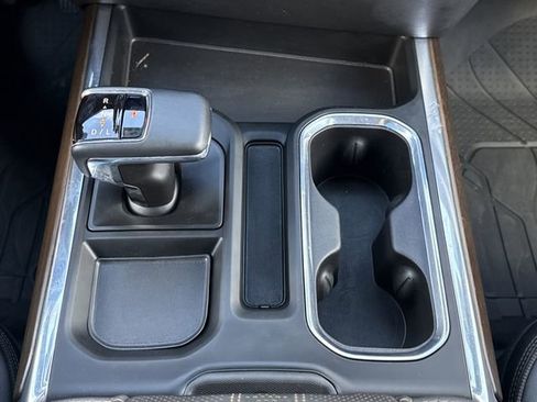 Used 2024 Chevrolet Silverado 1500 High Country w/ High Country Premium Package image 25