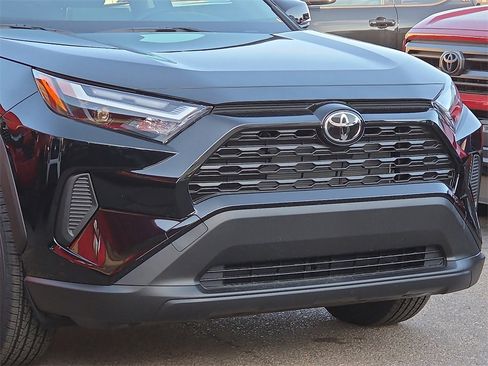 New 2025 Toyota RAV4 XLE image 9