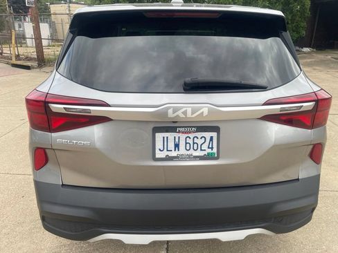 Used 2022 Kia Seltos LX AWD/4WD image 3