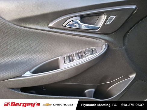 Used 2022 Chevrolet Malibu LS image 15