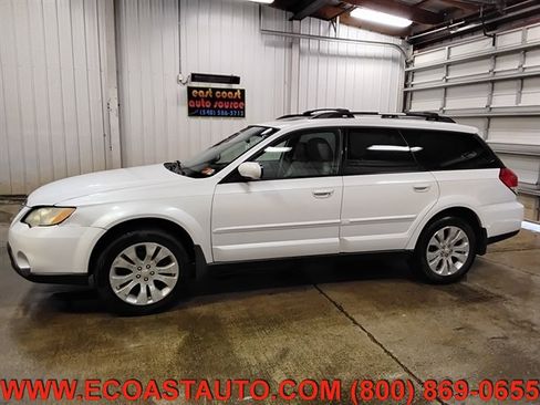 Used 2009 Subaru Outback 2.5i Limited AWD/4WD image 5