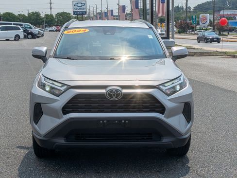 Used 2024 Toyota RAV4 XLE FWD image 2