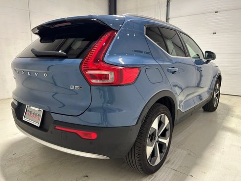 Used 2024 Volvo XC40 B5 Plus w/ Protection Package Premier AWD/4WD image 7