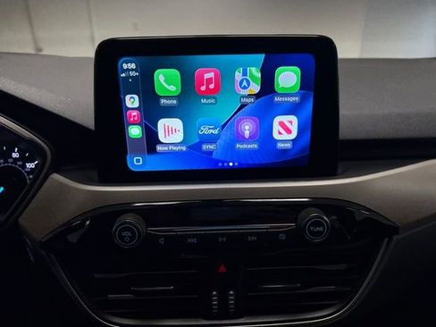 Used 2020 Ford Escape SE image 41