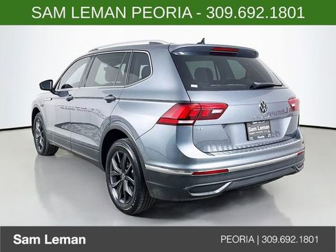 Used 2023 Volkswagen Tiguan SE image 5