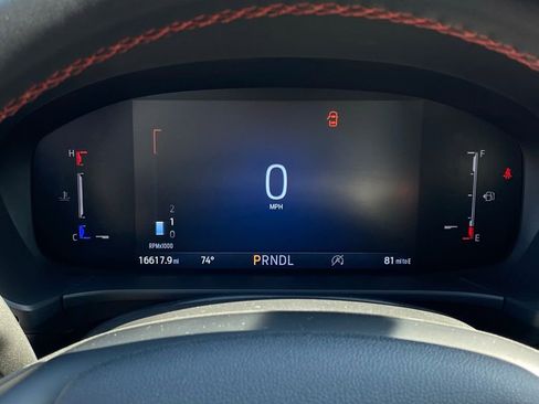 Used 2025 Ford Escape ST-Line FWD image 16
