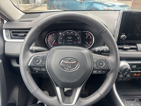 Used 2023 Toyota RAV4 XLE w/ Convenience Package image 8