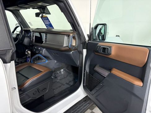 Certified 2022 Ford Bronco Outer Banks image 35