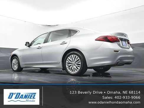 Used 2015 INFINITI Q70 L 3.7 w/ Deluxe Touring Package AWD/4WD image 22