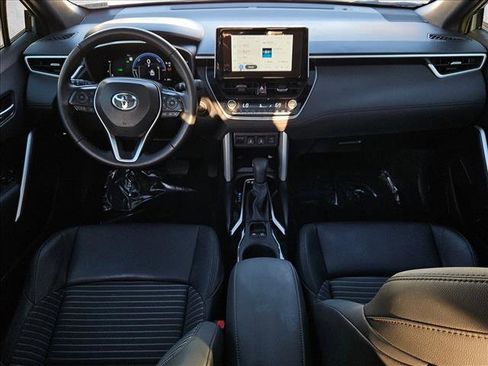 Used 2024 Toyota Corolla Cross XSE image 18
