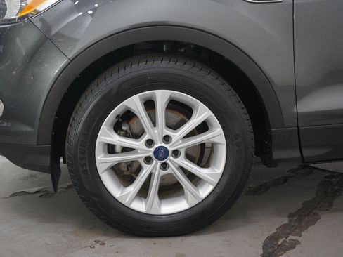 Used 2018 Ford Escape SE image 30